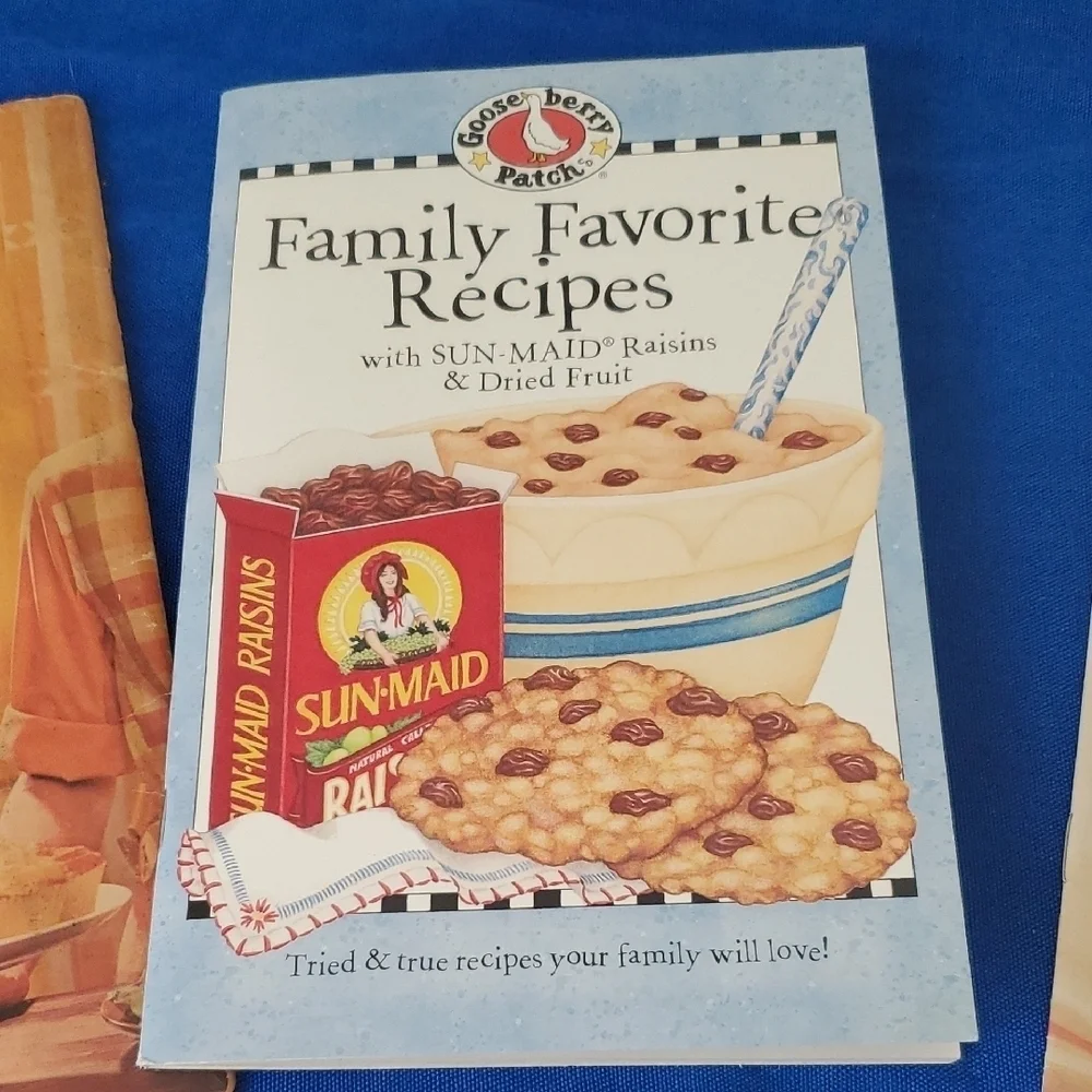 4/20 VTG Vintage Recipe Booklet Collection (six)